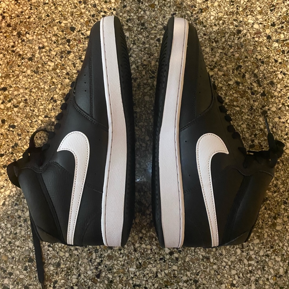 New Men’s Nike Court Vision size 9, black and white